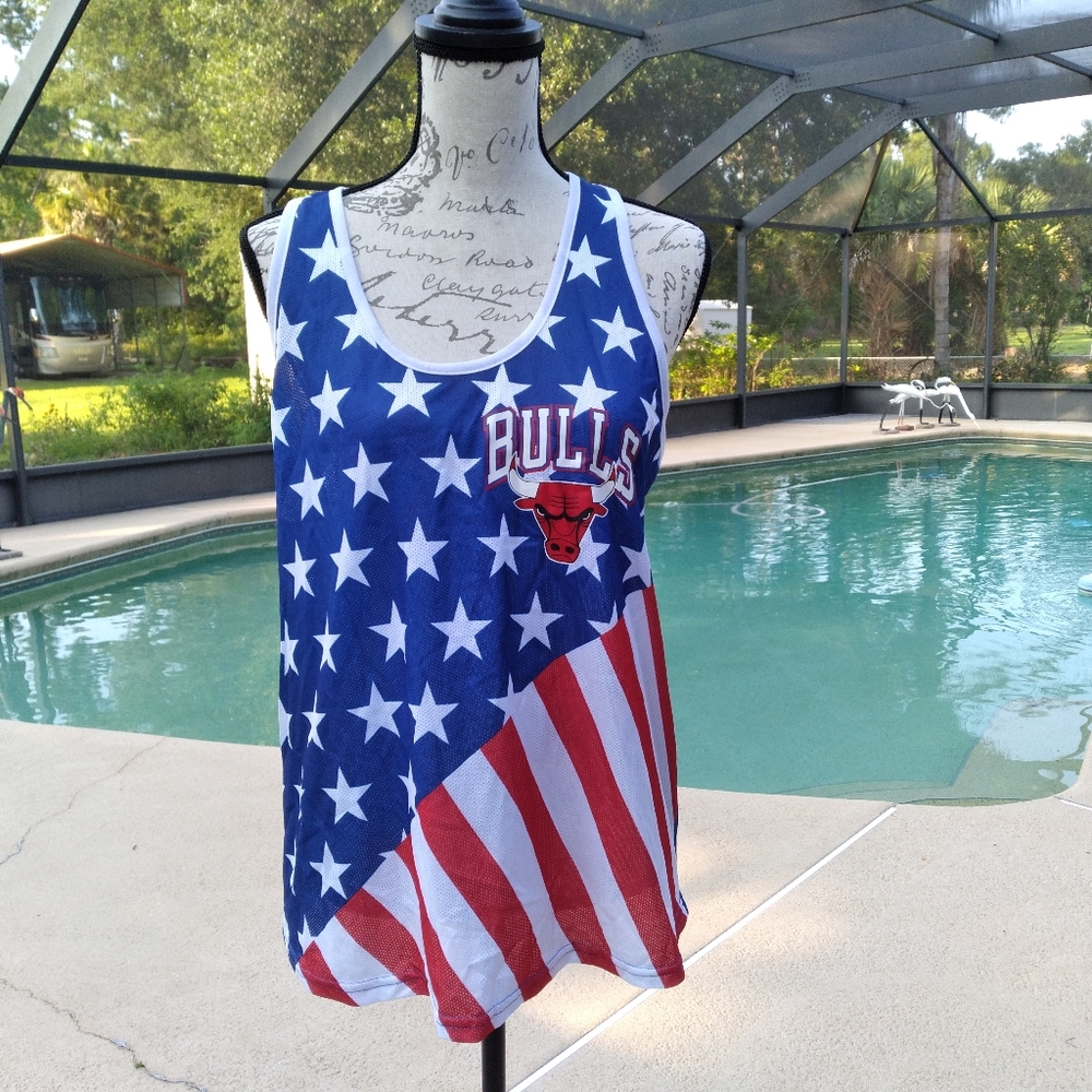 NBA Chicago Bulls Tank Top Size Large    (A58)